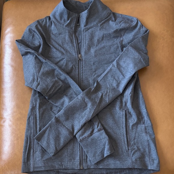 Pact Women's Charcoal Heather Purefit Slim Zip Up - NWOT - Picture 2 of 5
